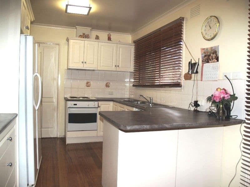 6 Alawara Drive, MOOROOLBARK VIC 3138, Mooroolbark - Thumbnail 2