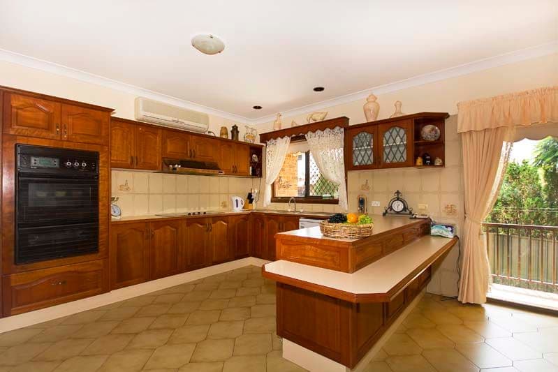 7 Bega Place, BOSSLEY PARK NSW 2176, Bossley Park - Thumbnail 4