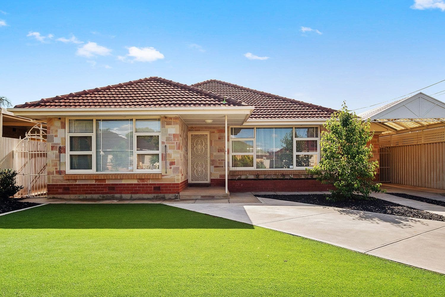 4 McEwan Avenue, Seaton SA 5023, Seaton - Image 1
