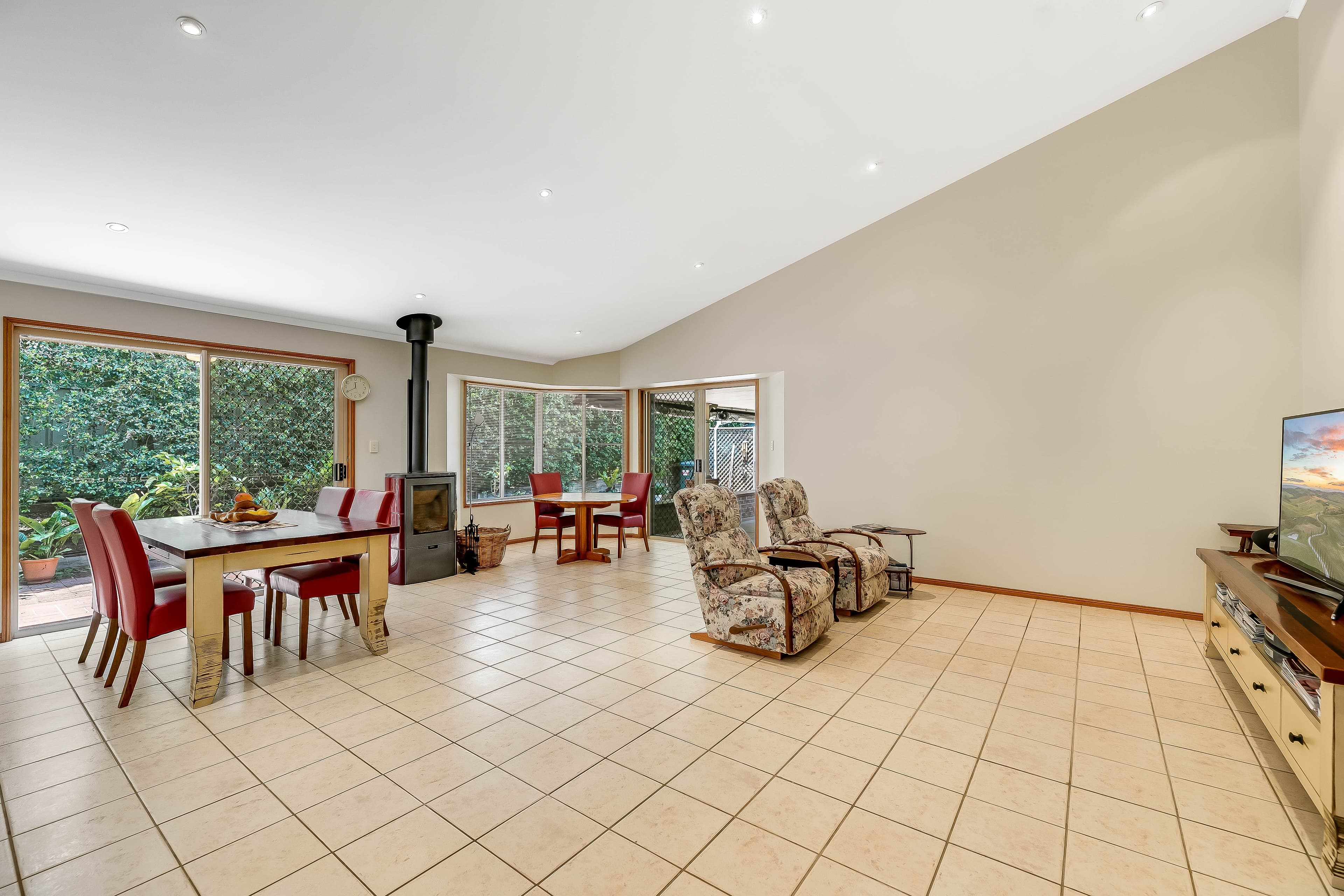 16 Parsley Street, Middle Ridge QLD 4350, Middle Ridge - Thumbnail 6