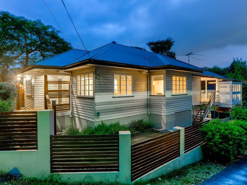 19 Gilbert Road, WINDSOR QLD 4030, Windsor - Thumbnail 2