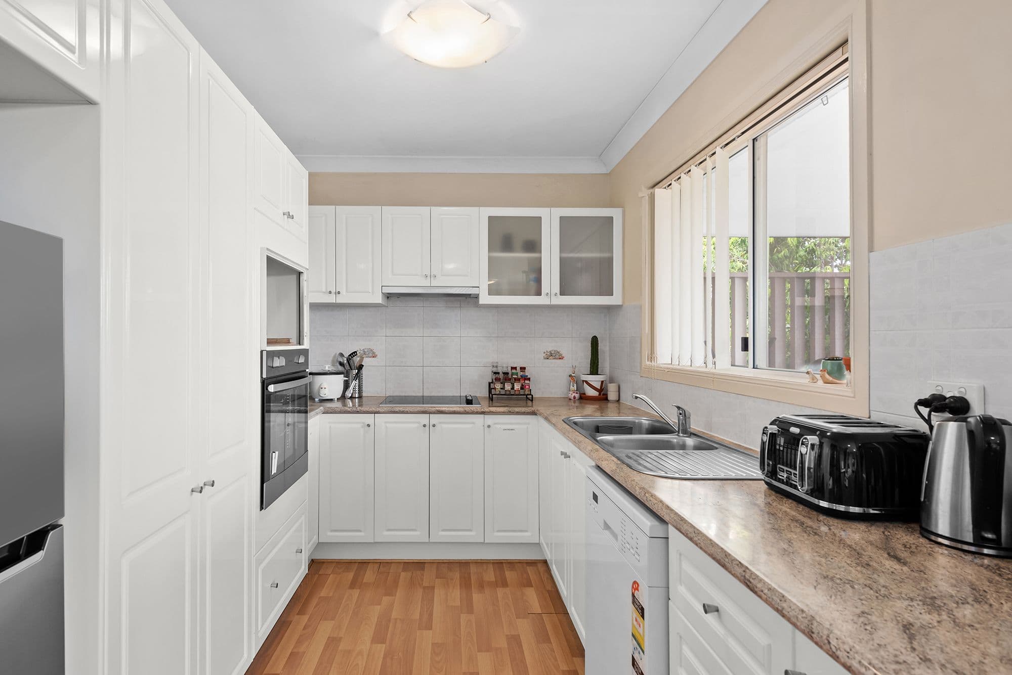 16-18 Nicklin Street, Coorparoo QLD 4151, Coorparoo - Thumbnail 3
