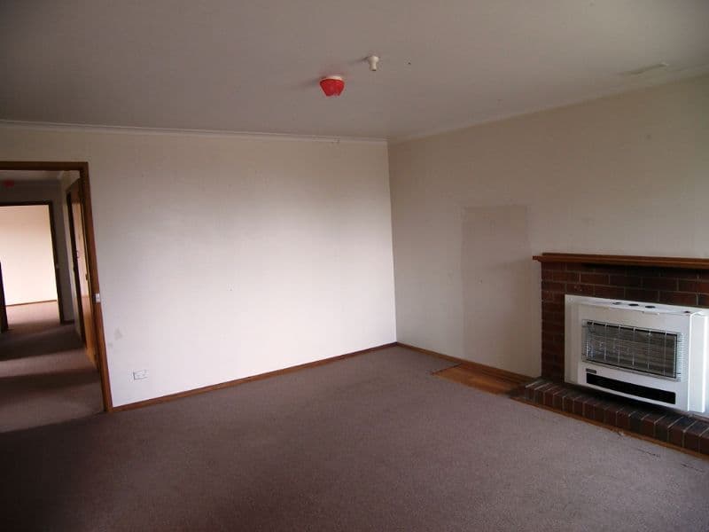 3 Leeander Crescent, RAVENSWOOD TAS 7250, Ravenswood - Thumbnail 4