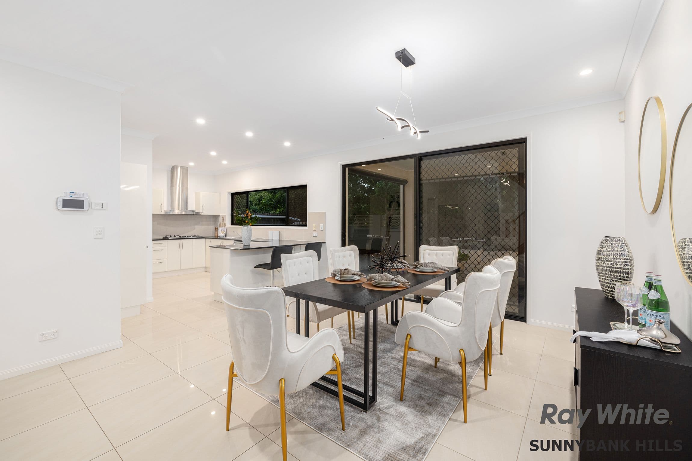 20 Trevi Close, Eight Mile Plains QLD 4113, Eight Mile Plains - Thumbnail 4