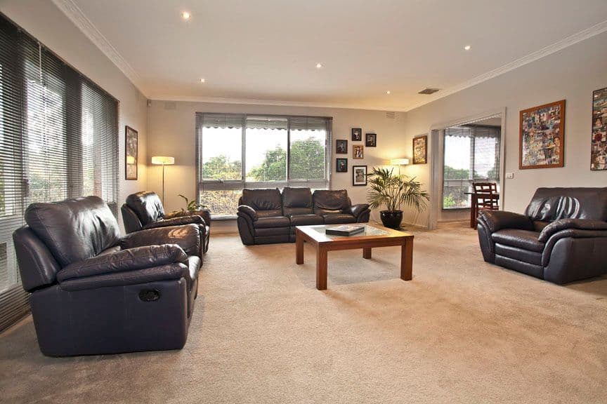 2 Maldon Court, WHEELERS HILL VIC 3150, Wheelers Hill - Thumbnail 3