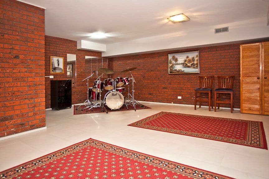 2 Maldon Court, WHEELERS HILL VIC 3150, Wheelers Hill - Thumbnail 6