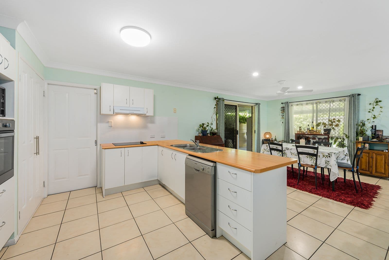 6 Kalbarri Court, North Lakes QLD 4509, North Lakes - Thumbnail 4