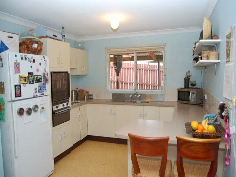 6 Samantha Street, BORONIA HEIGHTS QLD 4124, Boronia Heights - Thumbnail 2