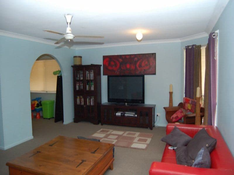 6 Samantha Street, BORONIA HEIGHTS QLD 4124, Boronia Heights - Thumbnail 4