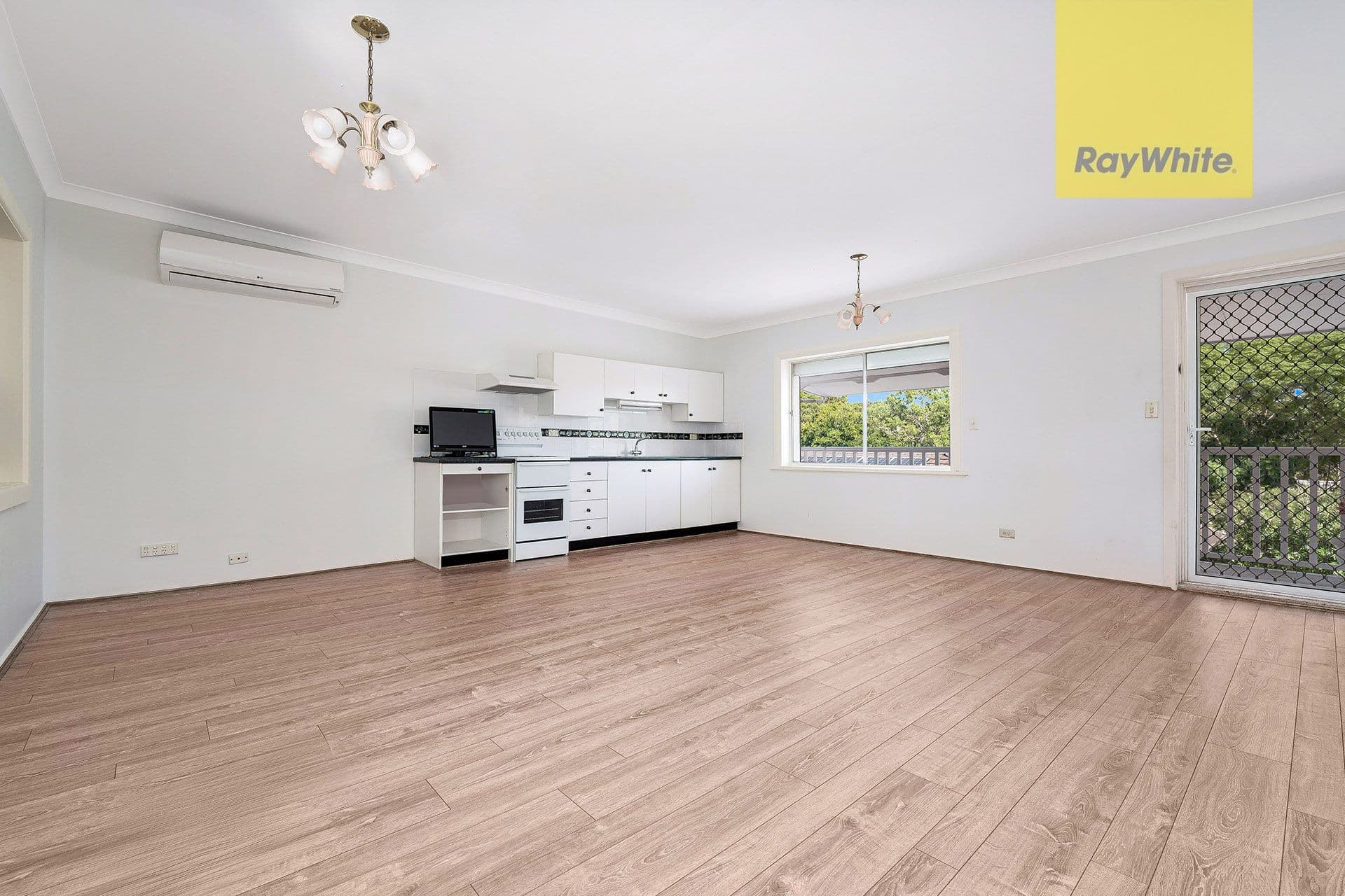 1 Charm Place, Peakhurst NSW 2210, Peakhurst - Thumbnail 8