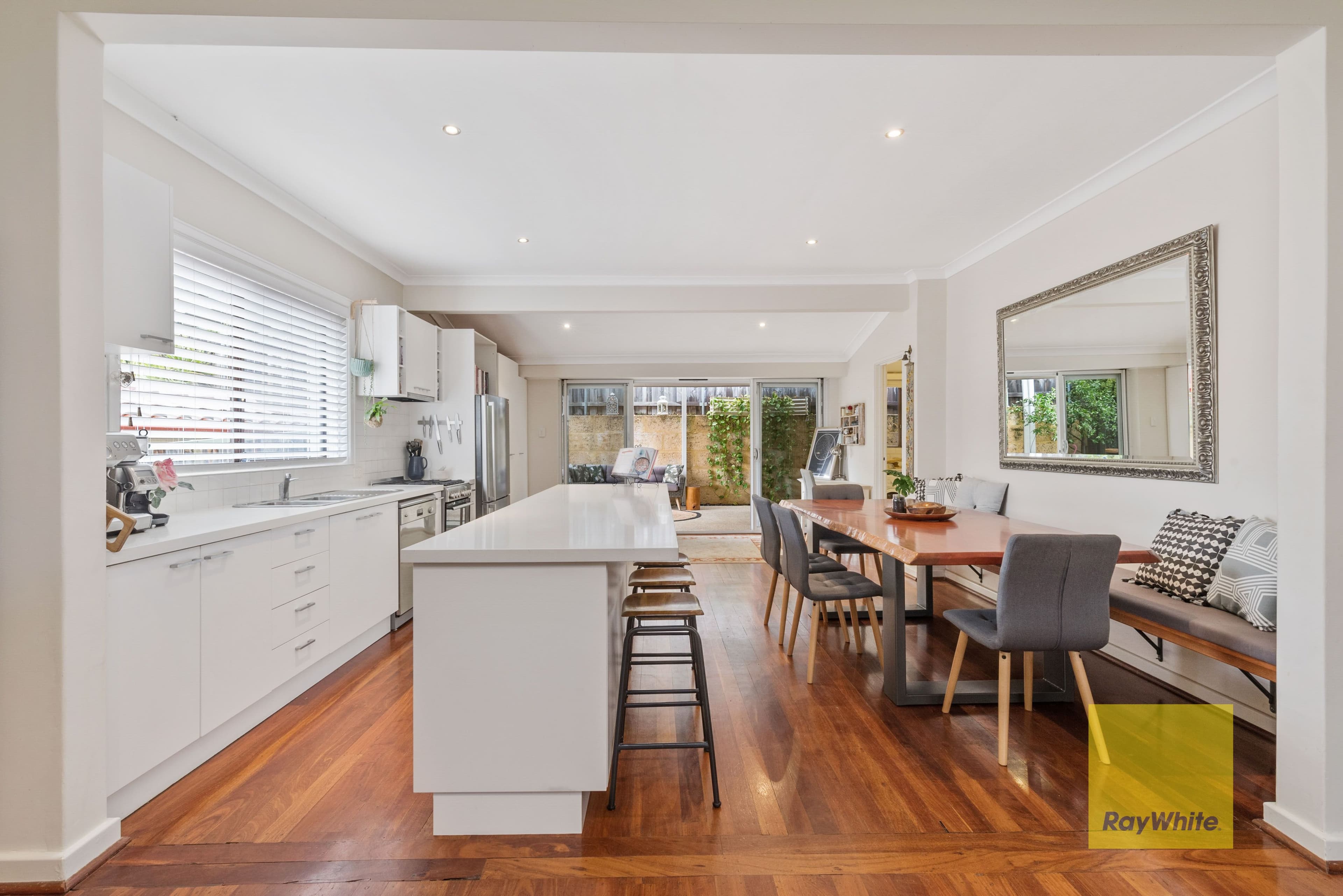 76 Duke Street, Scarborough WA 6019, Scarborough - Thumbnail 4