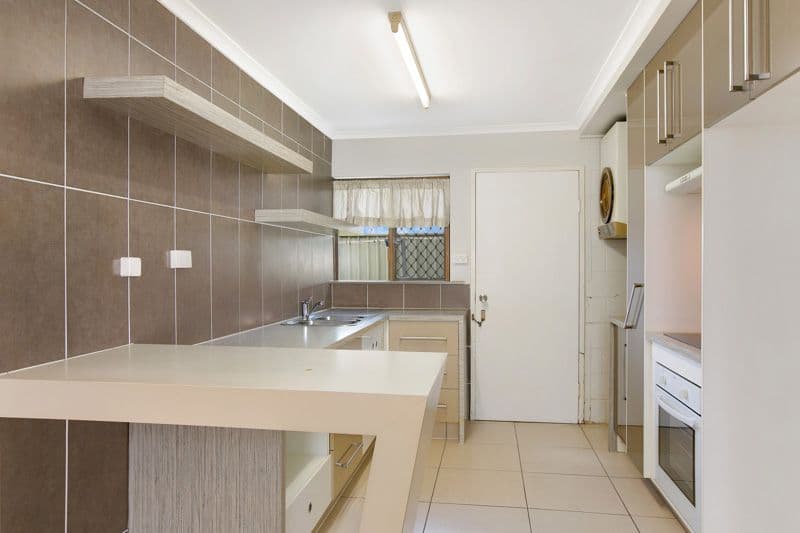 21 Mintaro Crescent, Woree QLD 4868, Woree - Thumbnail 7