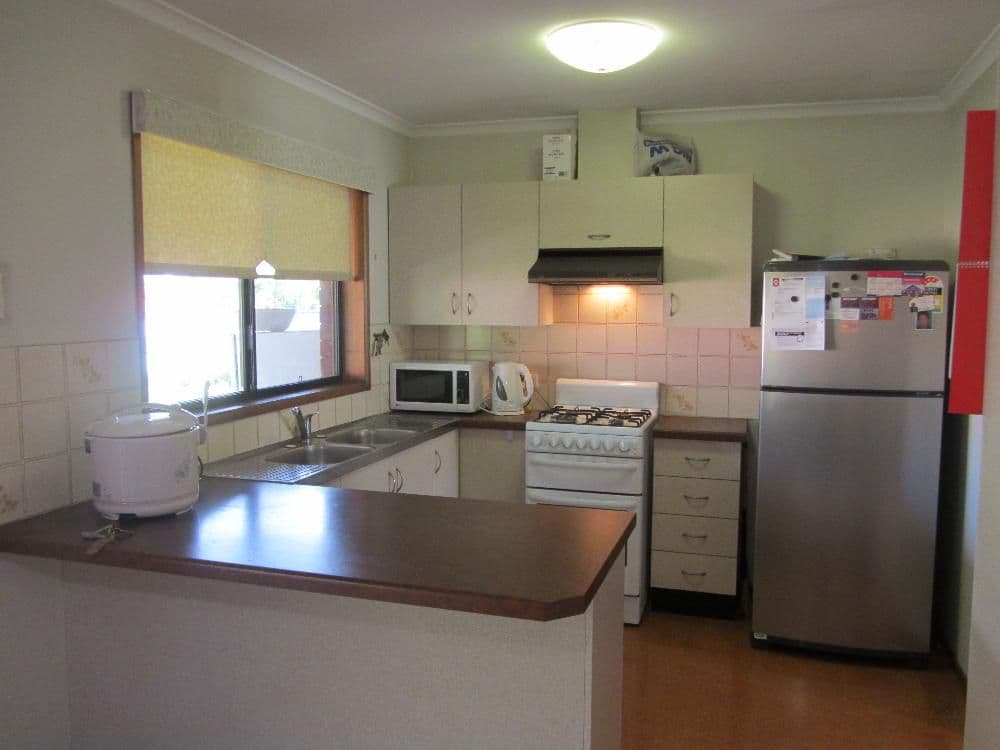 4 Candlebark Street, THURGOONA NSW 2640, Thurgoona - Thumbnail 4