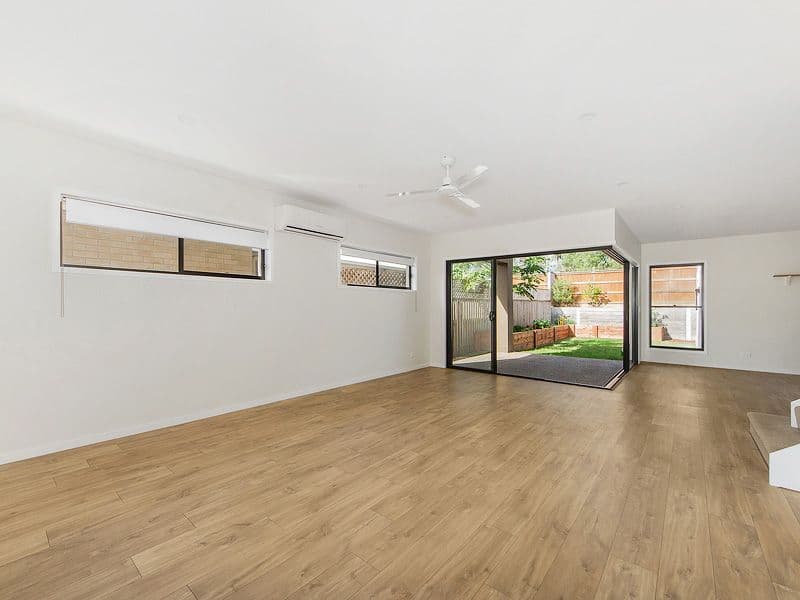 498 Gainsborough Drive, Pimpama QLD 4209, Pimpama - Thumbnail 4
