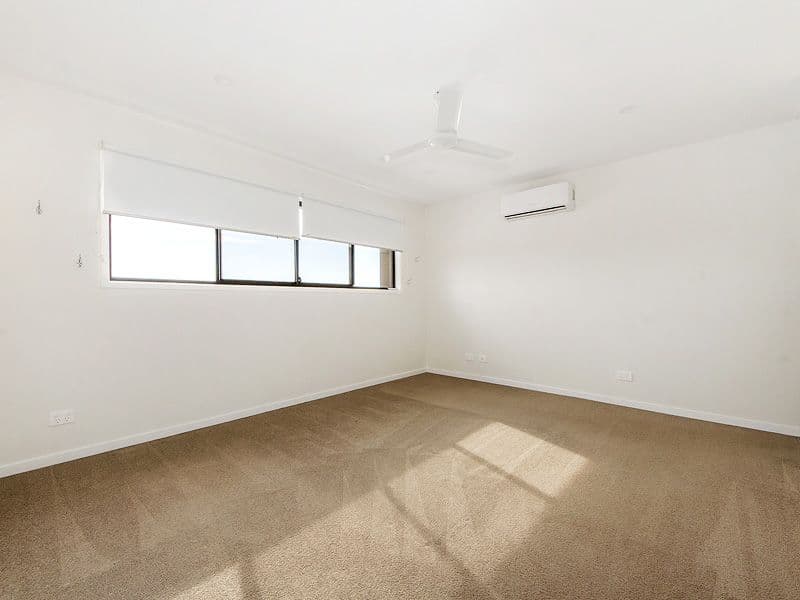 498 Gainsborough Drive, Pimpama QLD 4209, Pimpama - Thumbnail 6