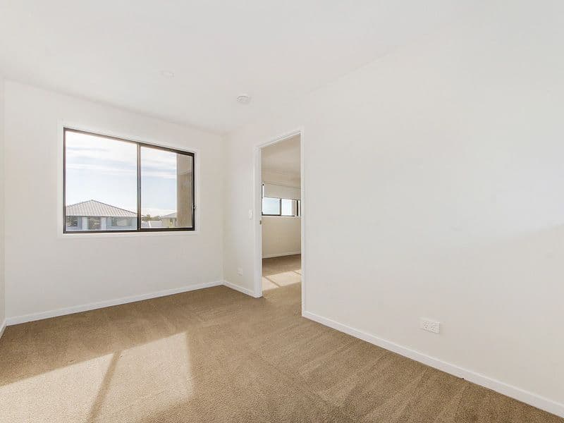 498 Gainsborough Drive, Pimpama QLD 4209, Pimpama - Thumbnail 8