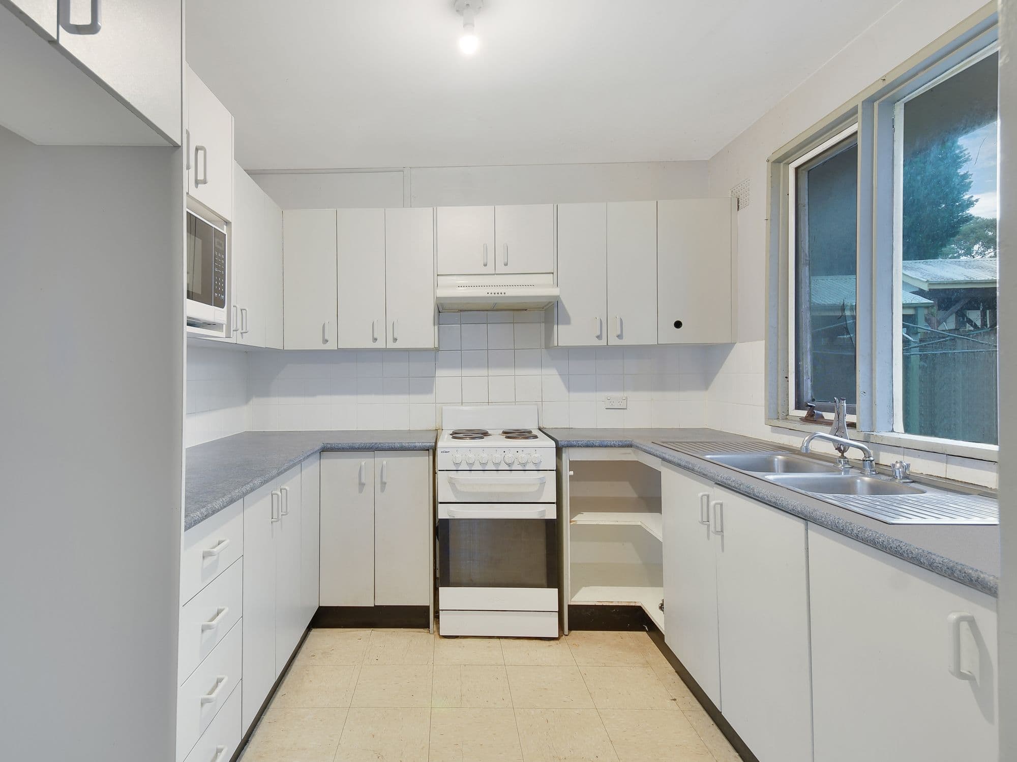 18 Merino Crescent, Airds NSW 2560, Airds - Thumbnail 4