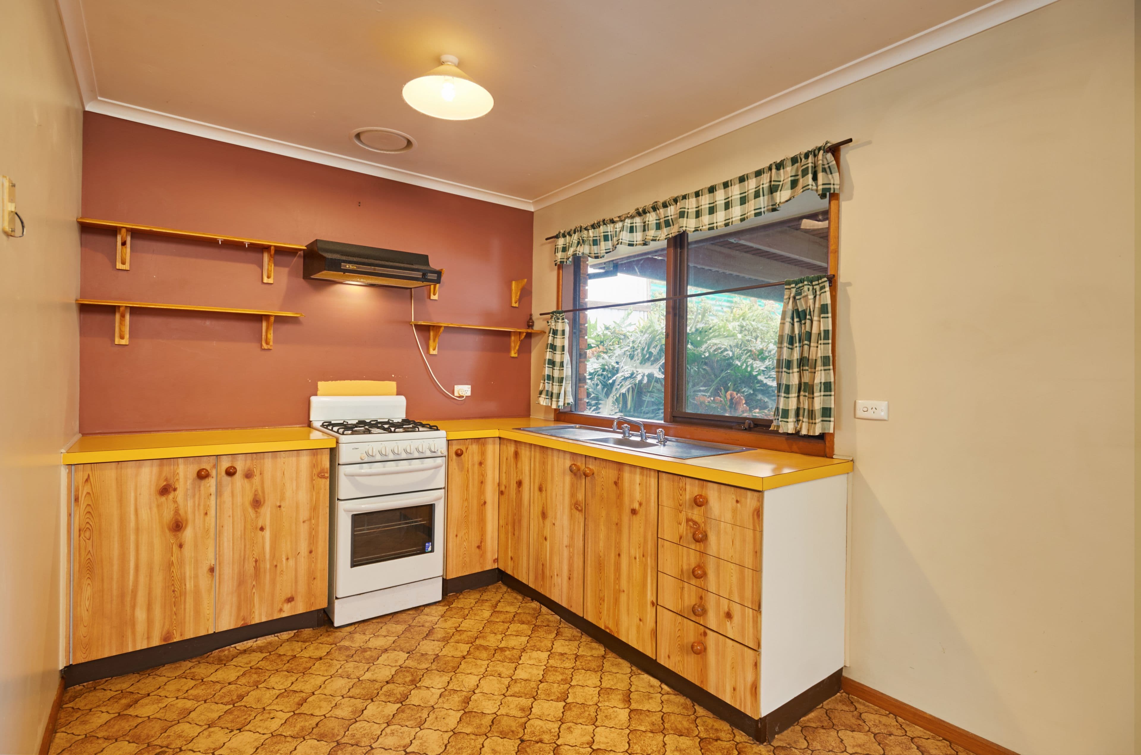 16 Adjin Street, Mount Austin - Thumbnail 3
