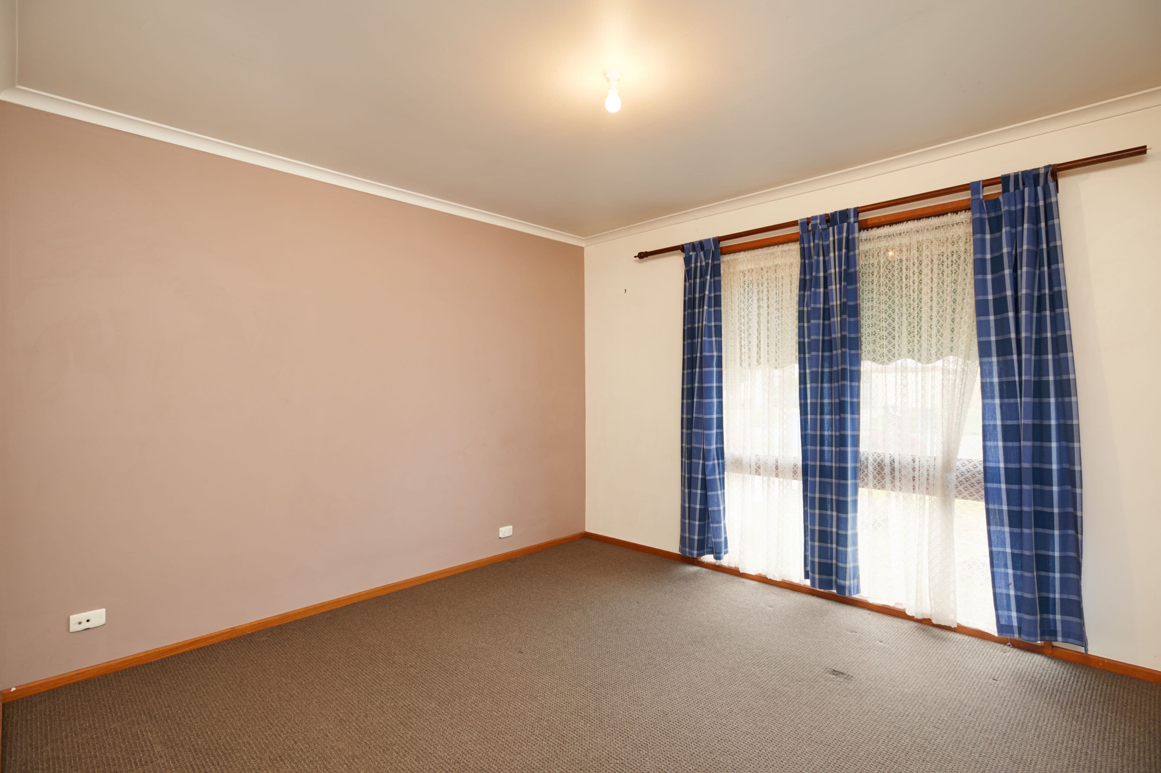 16 Adjin Street, Mount Austin - Thumbnail 7