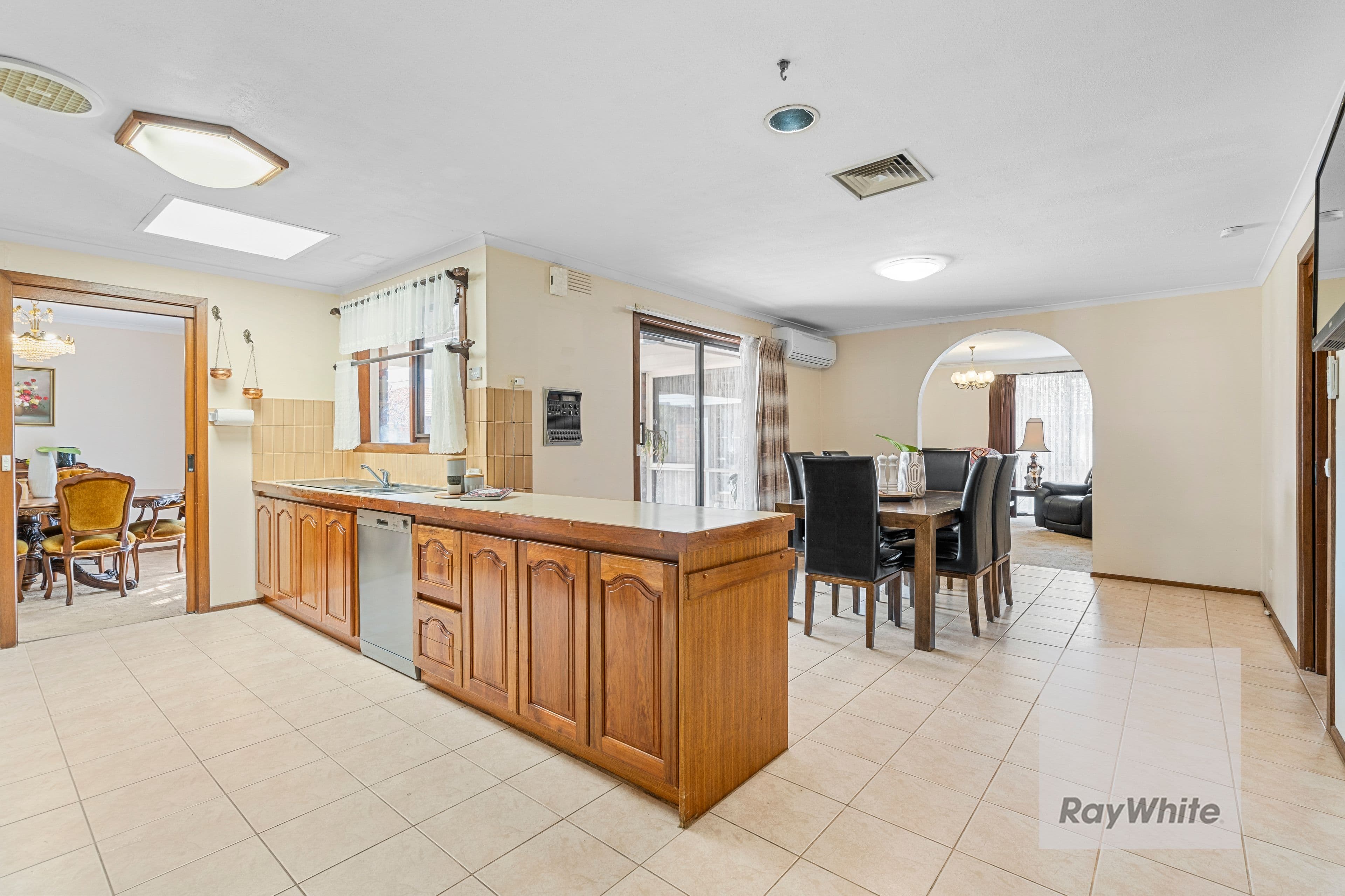 18 Ashbrook Circuit, Bundoora VIC 3083, Bundoora - Thumbnail 4