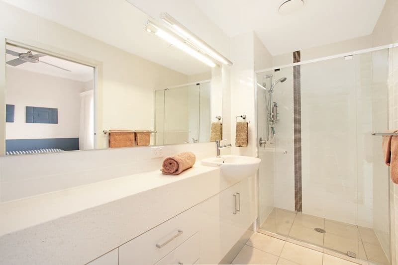 3-5 Carmichael Close, COOLANGATTA QLD 4225, Coolangatta - Thumbnail 5