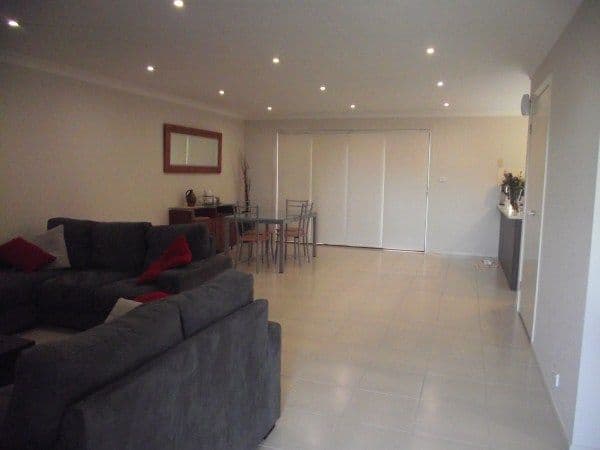 9 Hollyoake Circuit, GLENFIELD NSW 2167, Glenfield - Thumbnail 3