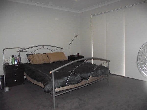 9 Hollyoake Circuit, GLENFIELD NSW 2167, Glenfield - Thumbnail 7