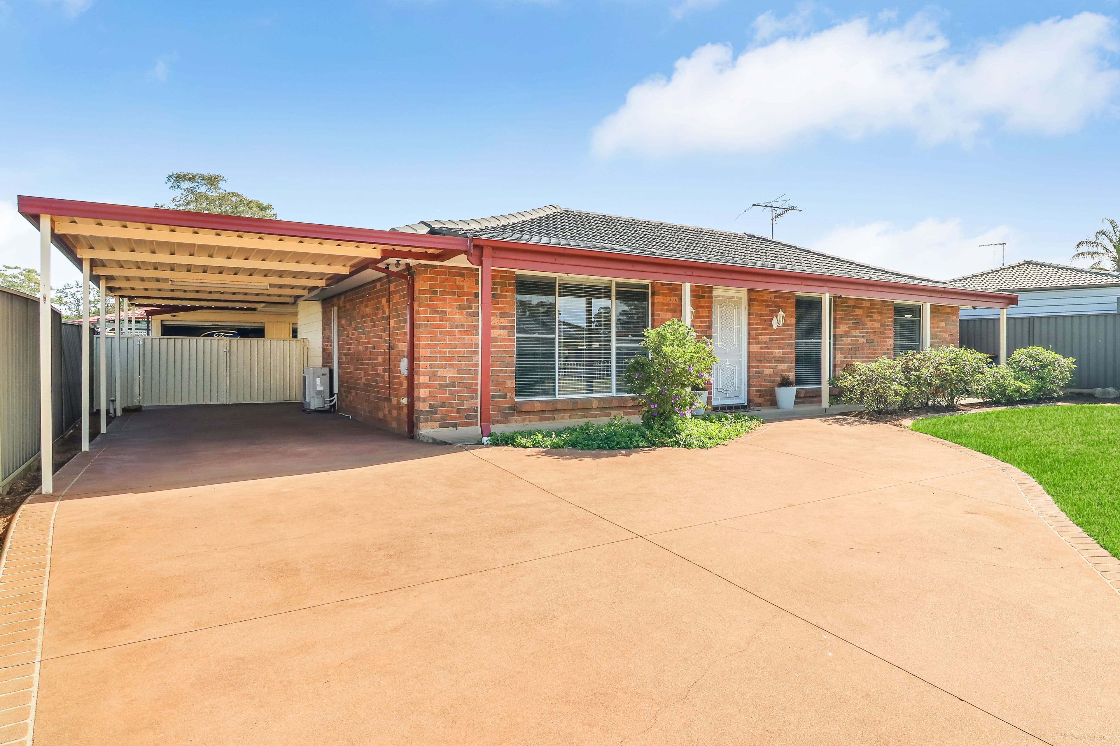 5 Lyrebird Crescent, St Clair NSW 2759, St Clair - Image 1