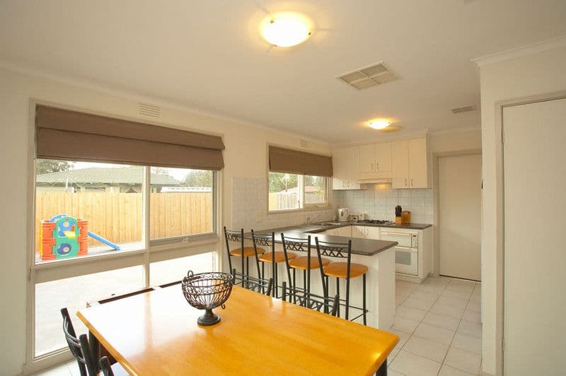 88 West Melton Drive, MELTON WEST VIC 3337, Melton West - Thumbnail 2