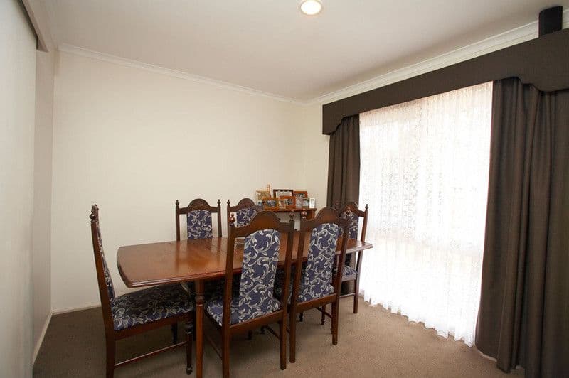 88 West Melton Drive, MELTON WEST VIC 3337, Melton West - Thumbnail 5