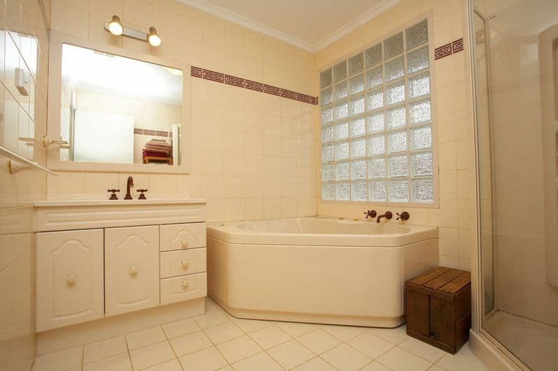 88 West Melton Drive, MELTON WEST VIC 3337, Melton West - Thumbnail 6