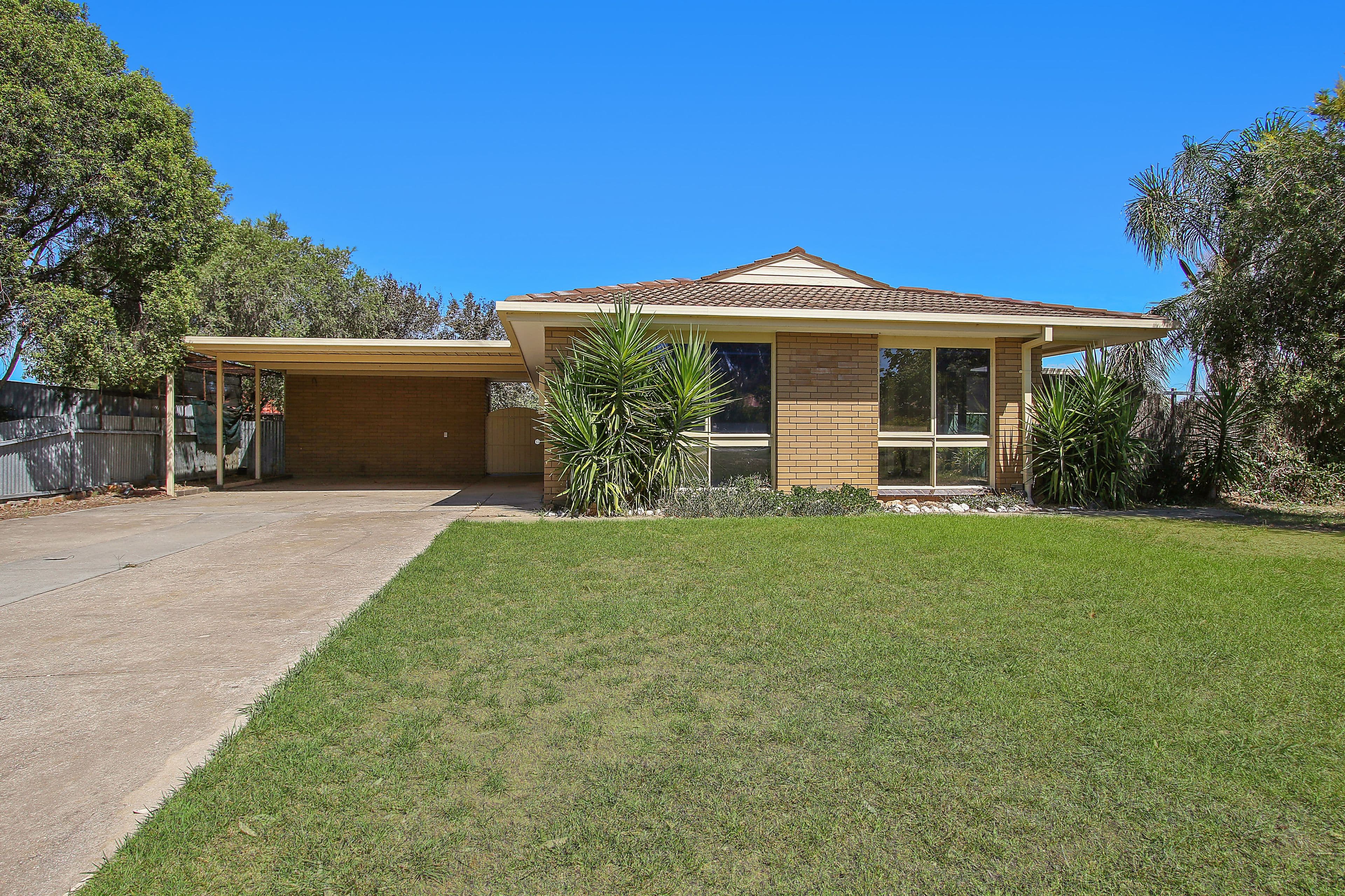 127 Easterby Court, Howlong - Image 1