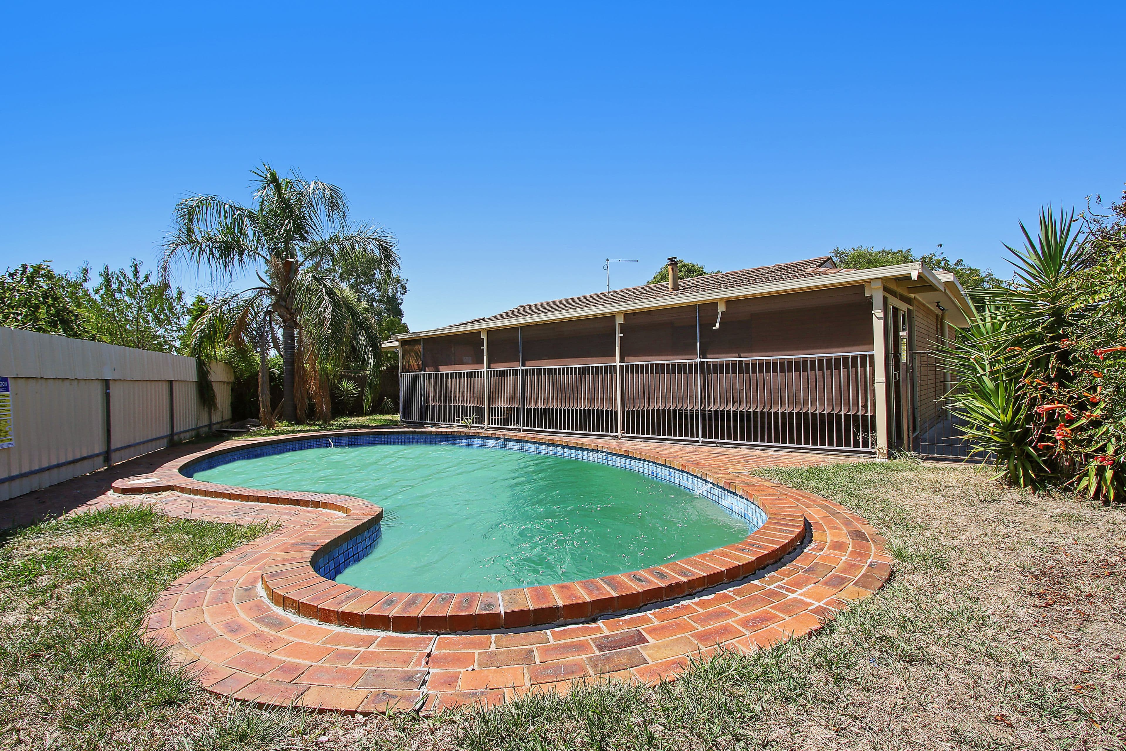 127 Easterby Court, Howlong - Thumbnail 2