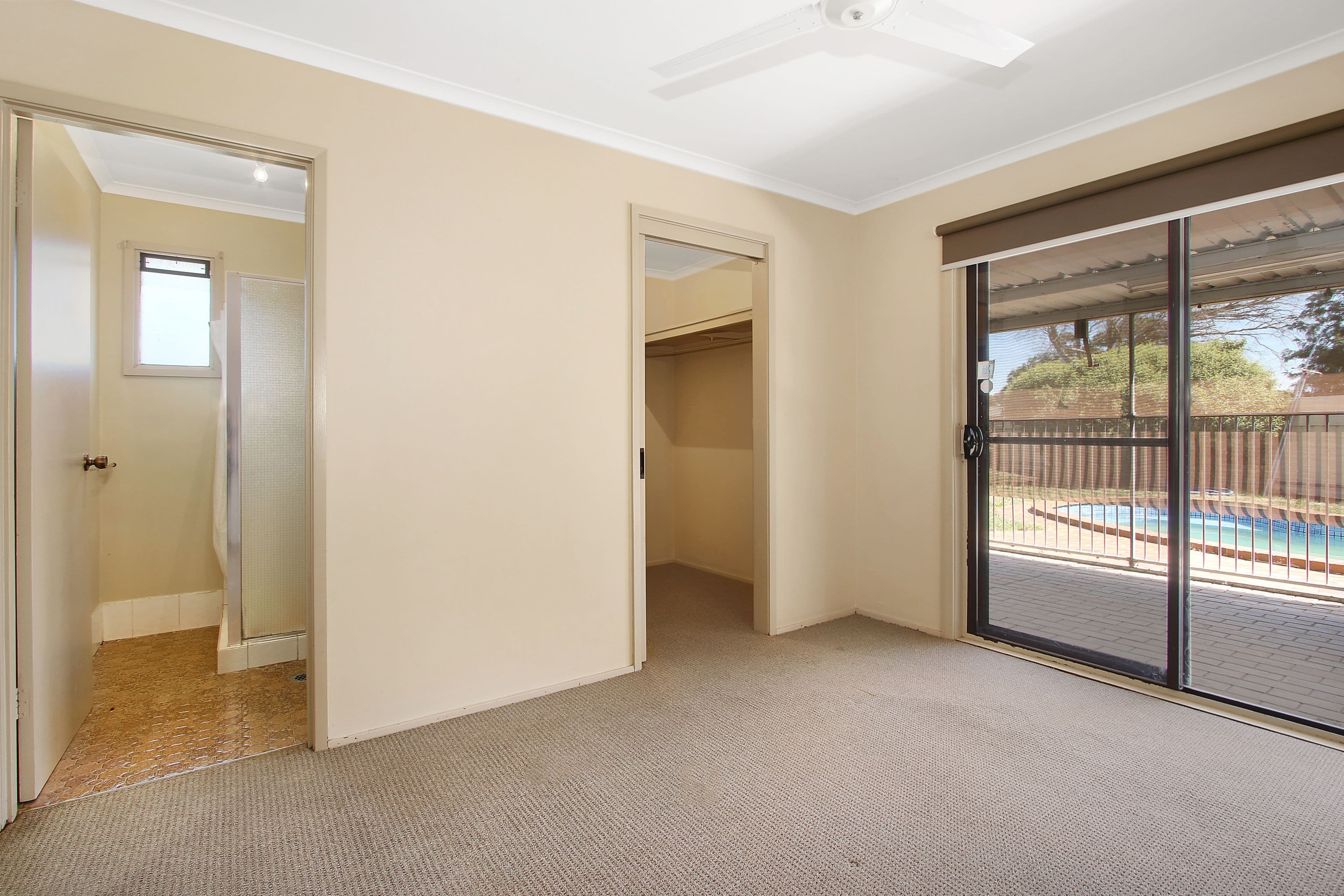 127 Easterby Court, Howlong - Thumbnail 5