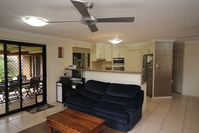 11 Winston Court, Landsborough QLD 4550, Landsborough - Thumbnail 3