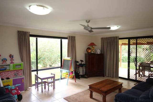 11 Winston Court, Landsborough QLD 4550, Landsborough - Thumbnail 4
