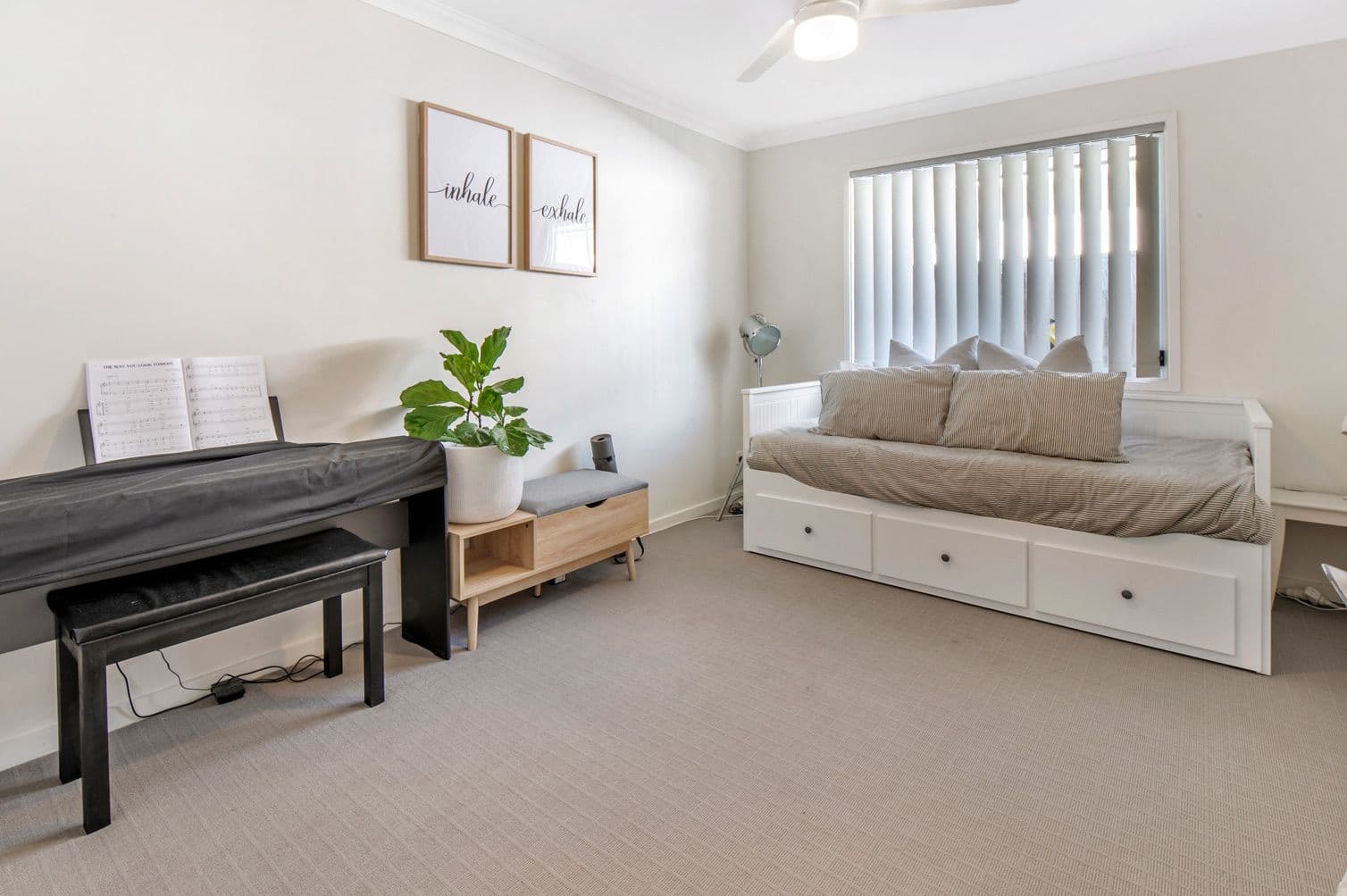 1 Jindalba Drive, Coomera QLD 4209, Coomera - Thumbnail 6