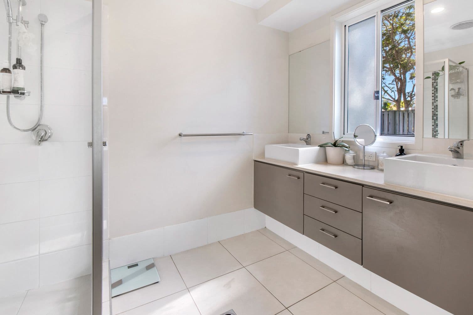 1 Jindalba Drive, Coomera QLD 4209, Coomera - Thumbnail 8