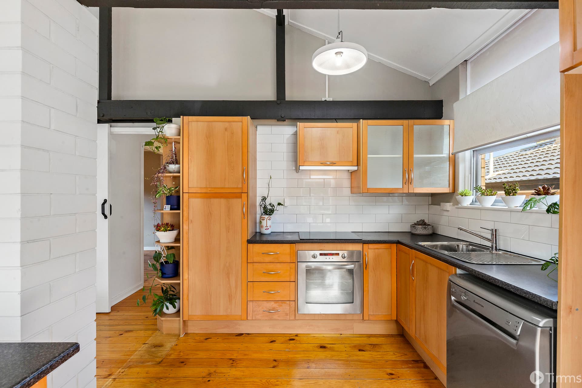 35 Collins Parade, Hackham - Thumbnail 2