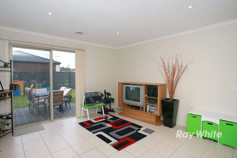 2 Elderberry Way, PAKENHAM VIC 3810, Pakenham - Thumbnail 8