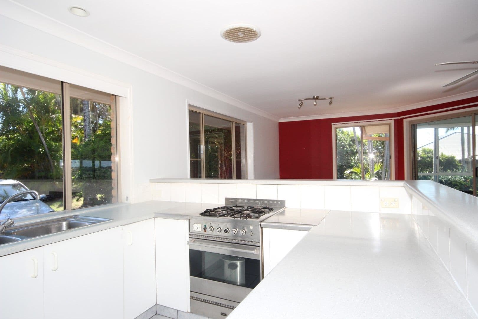62 Simpson Drive, Bilambil Heights - Thumbnail 2