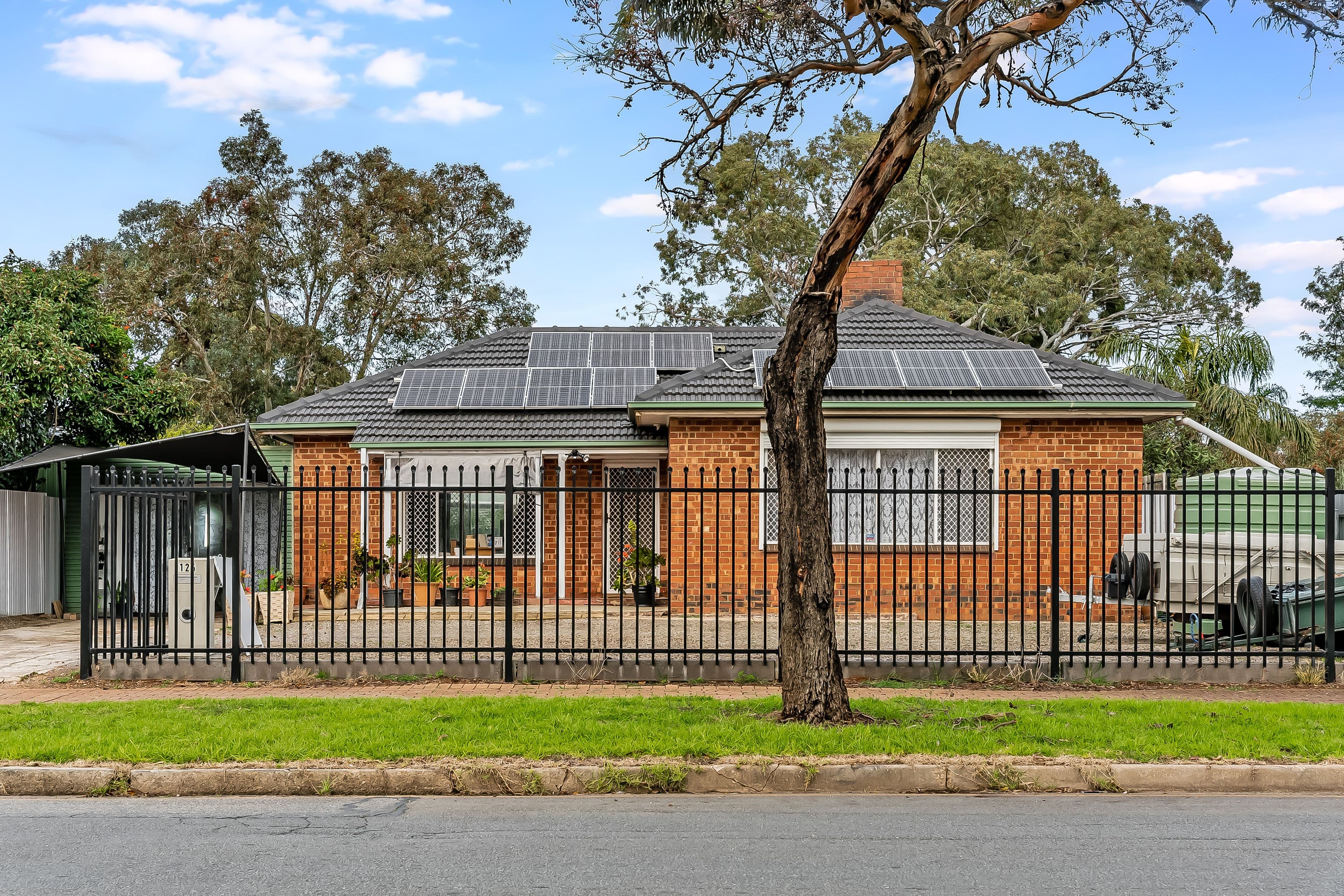 126 Woodford Road, Elizabeth North SA 5113, Elizabeth North - Image 1