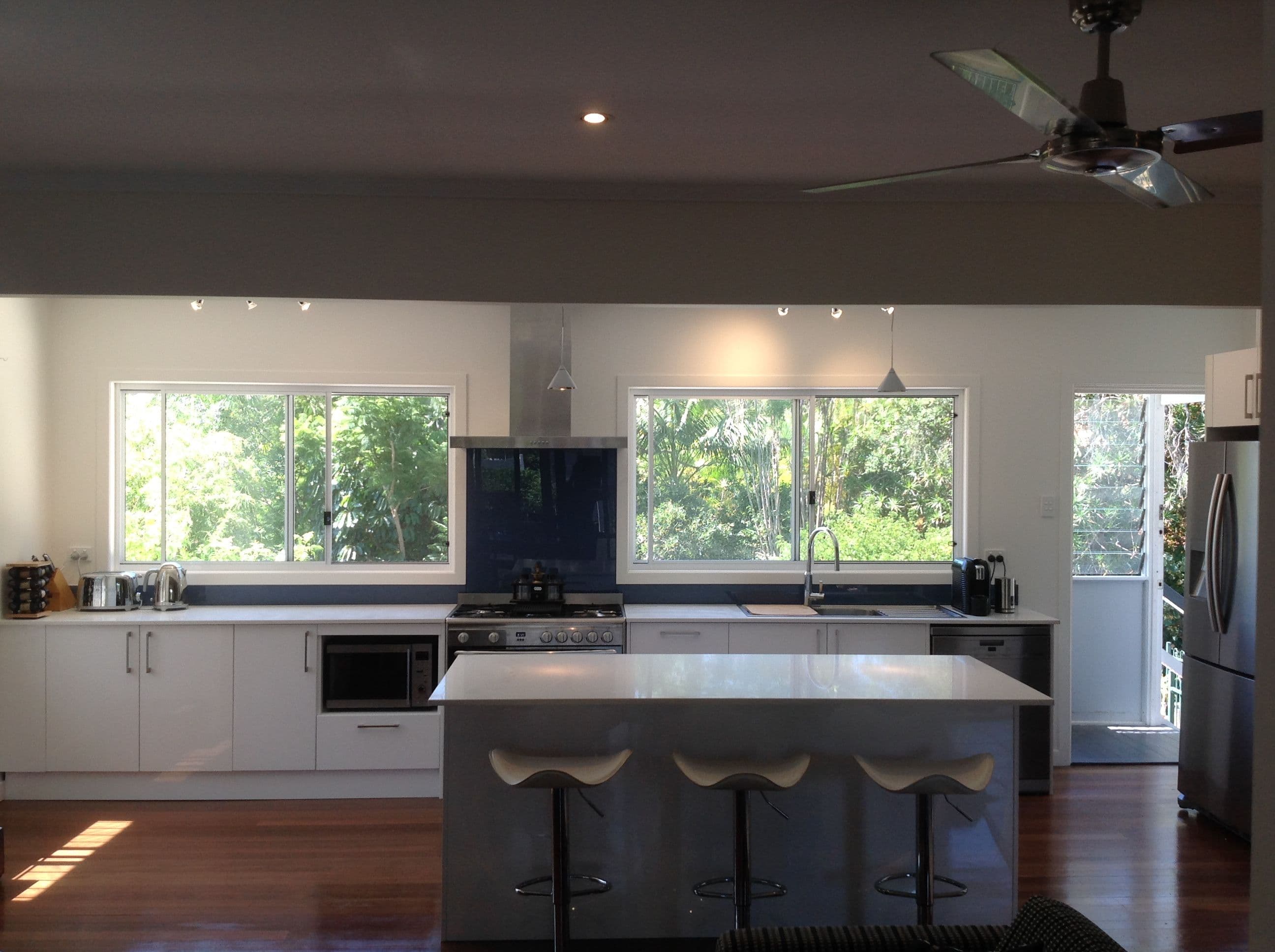 9 Chadwick Road, Tarragindi QLD 4121, Tarragindi - Thumbnail 2