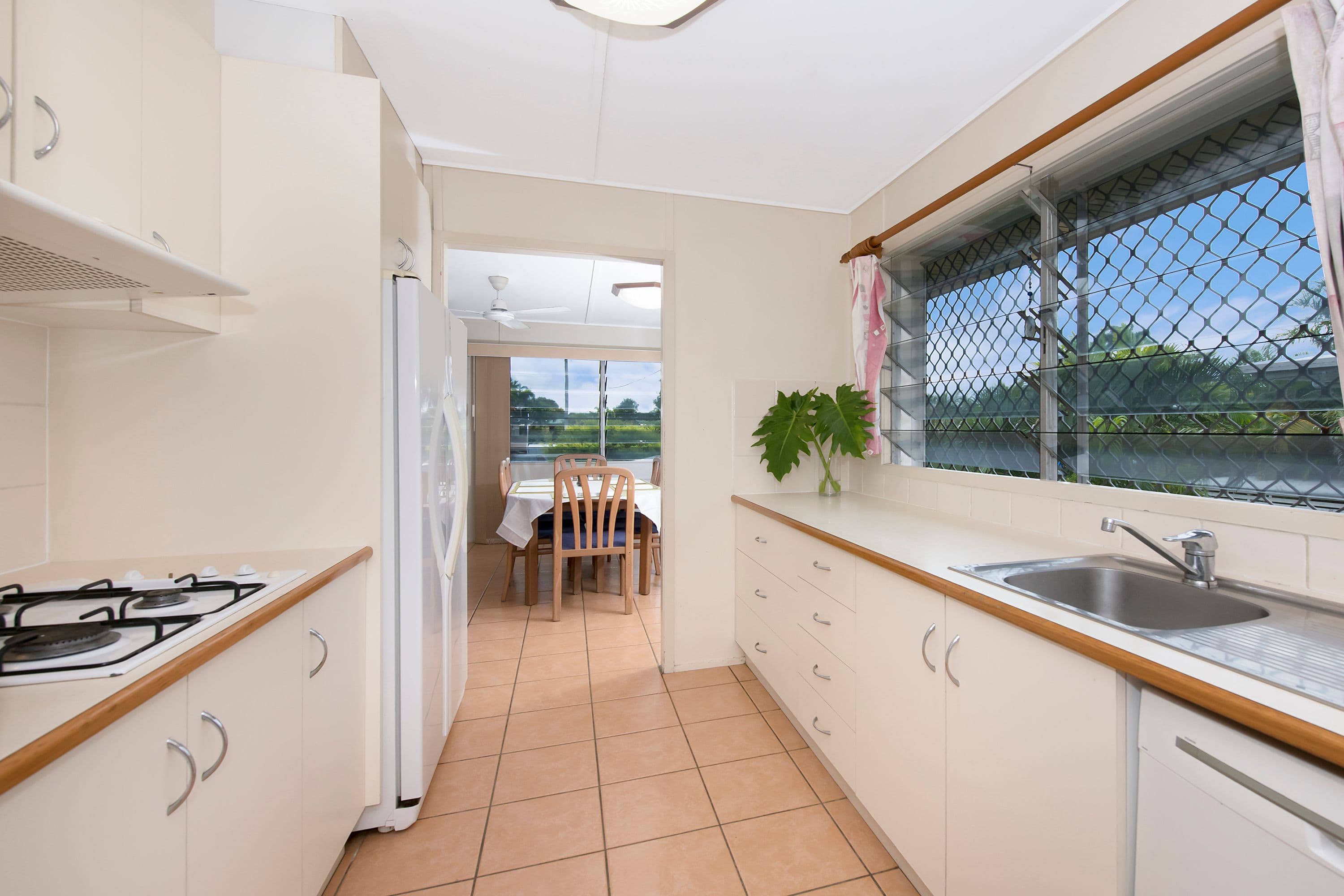 57 Blaxland Crescent, Vincent QLD 4814, Vincent - Thumbnail 4