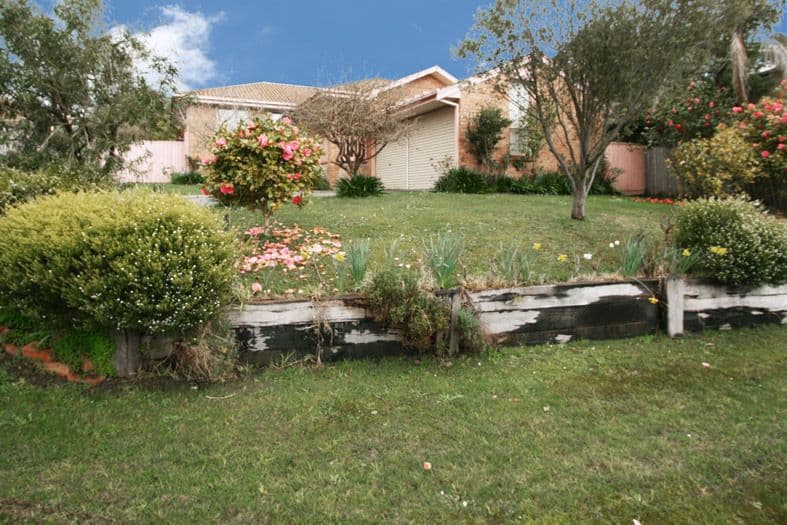 54 Anthony Drive, CHIRNSIDE PARK VIC 3116, Chirnside Park - Thumbnail 2