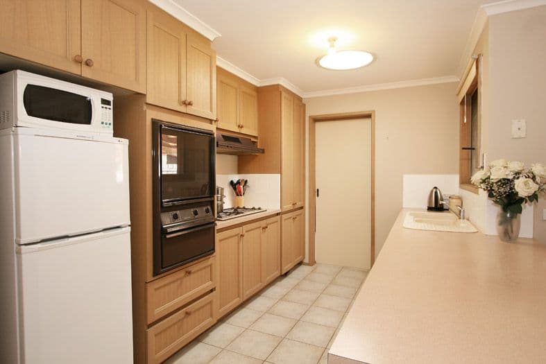 54 Anthony Drive, CHIRNSIDE PARK VIC 3116, Chirnside Park - Thumbnail 3