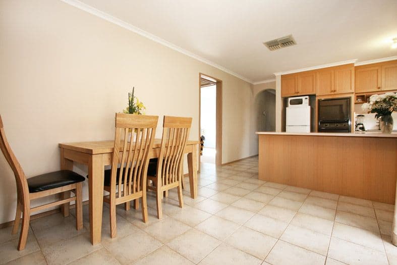 54 Anthony Drive, CHIRNSIDE PARK VIC 3116, Chirnside Park - Thumbnail 4