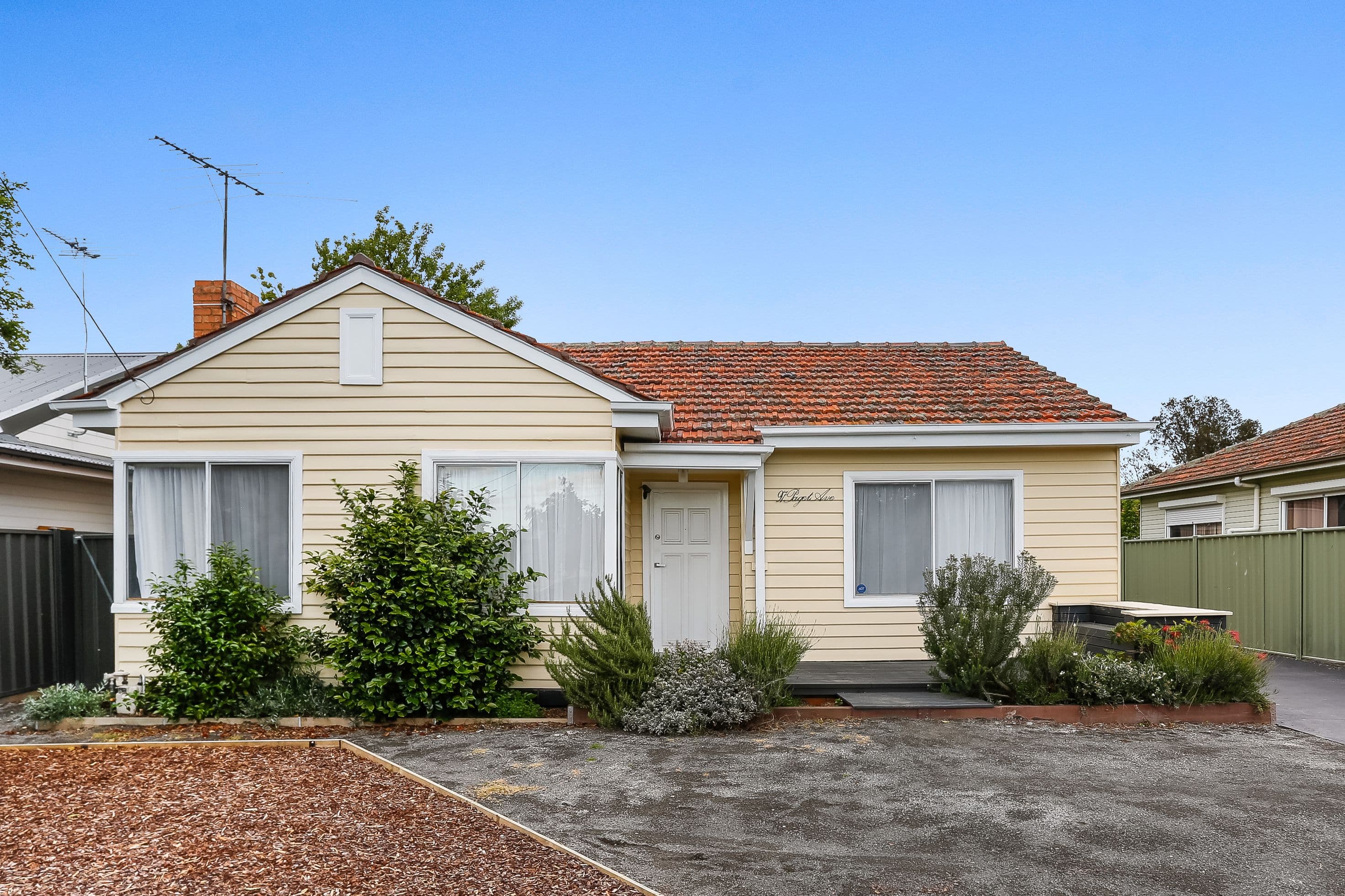 97 Paget Avenue, Glenroy VIC 3046, Glenroy - Thumbnail 2