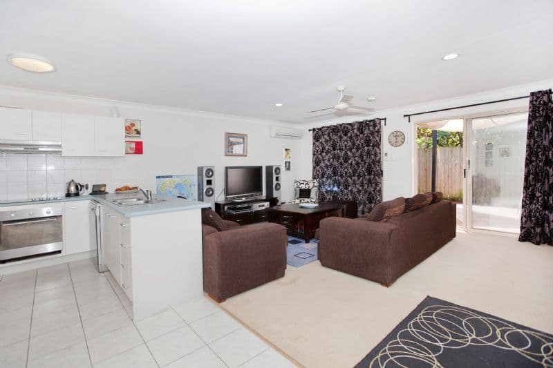 70 Franklin Street, ANNERLEY QLD 4103, Annerley - Thumbnail 6