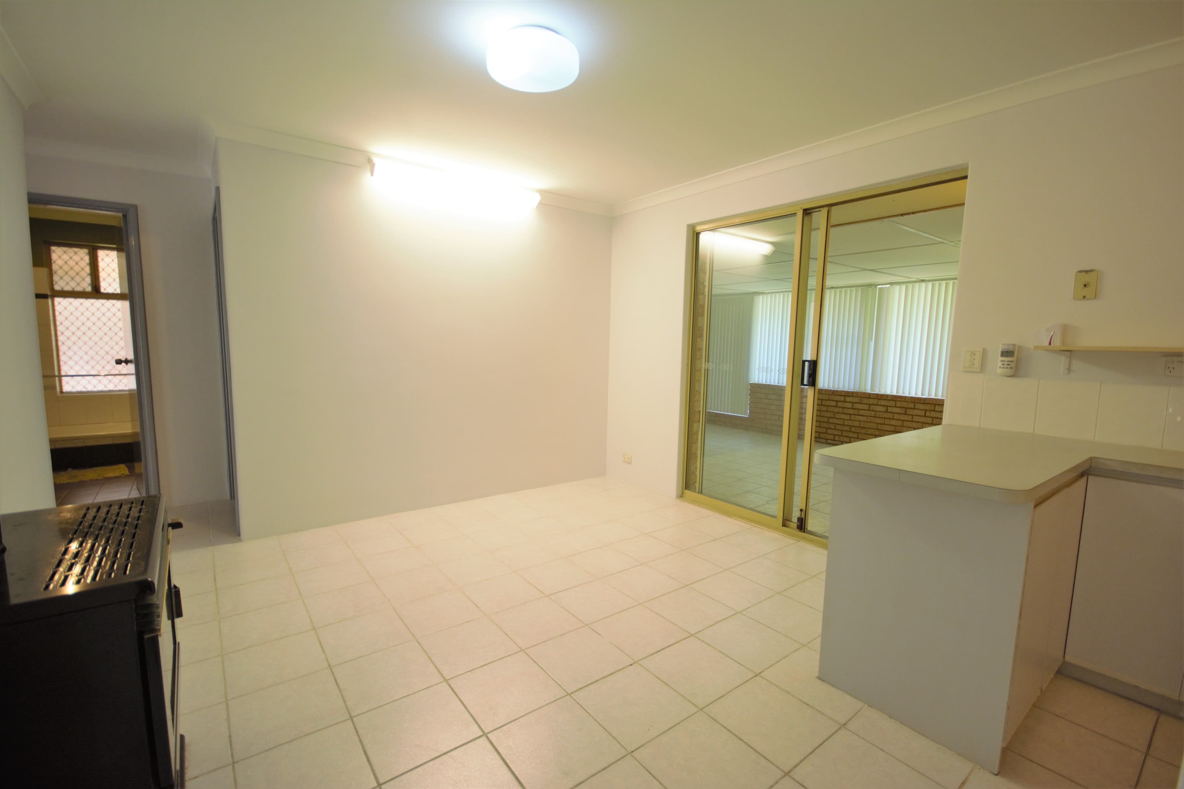 1 Knaphill Heights, Mirrabooka WA 6061, Mirrabooka - Thumbnail 6